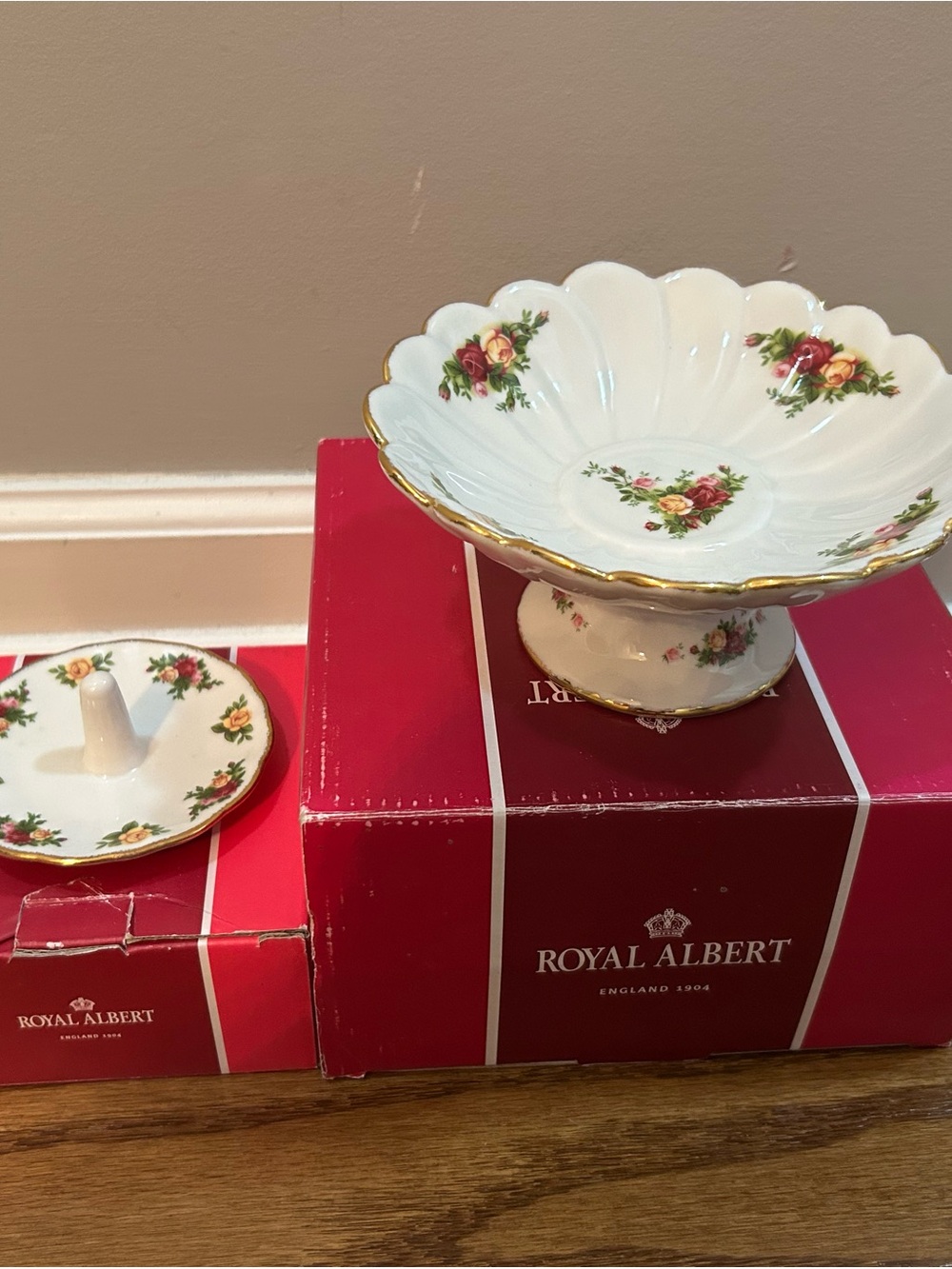 Royal Albert White, Red & Yellow Old Country Roses Pedestal Compote